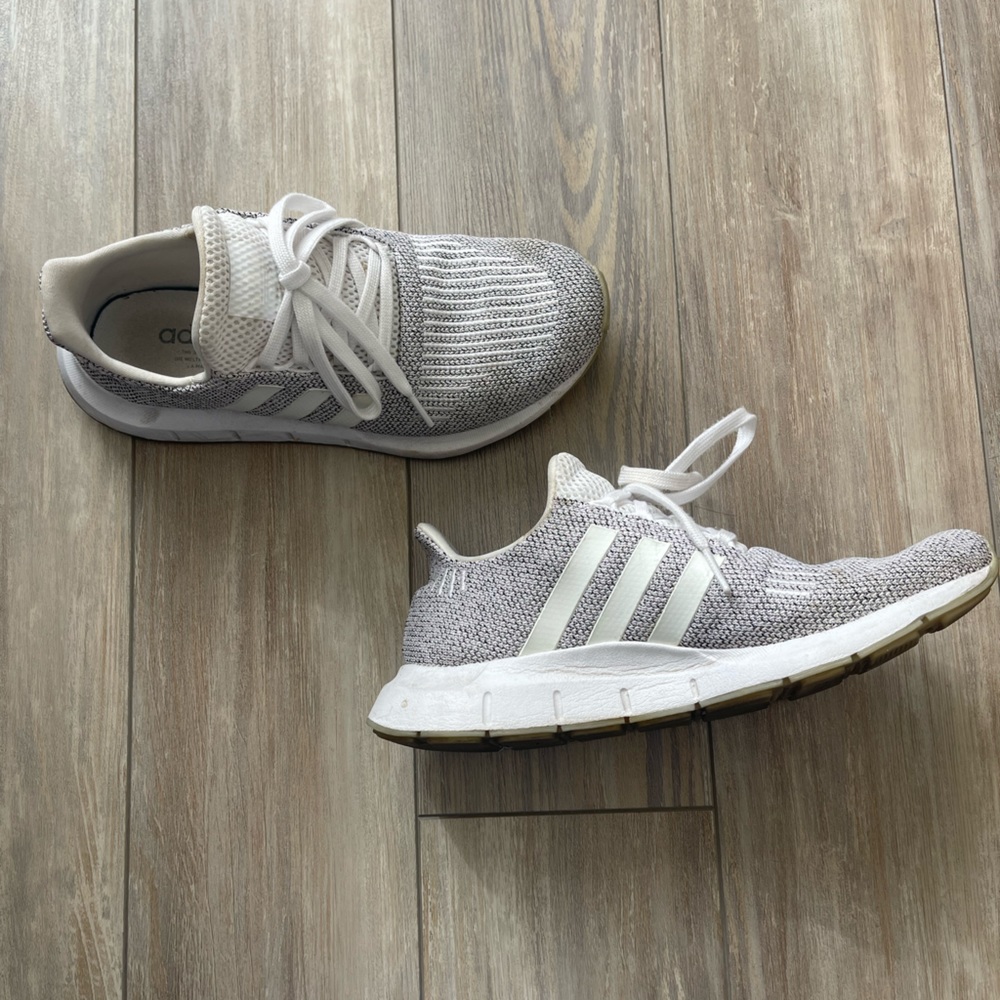 Adidas swift run